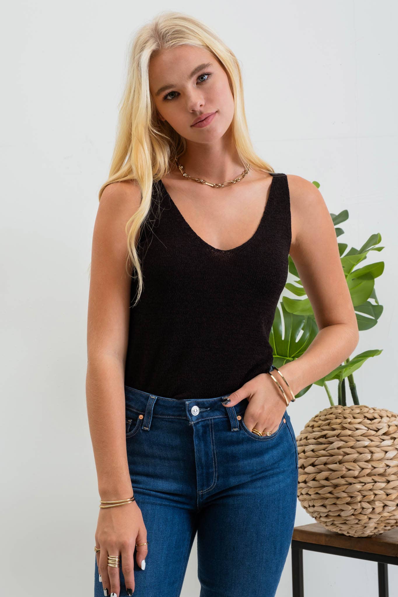 KNIT TANK TOP