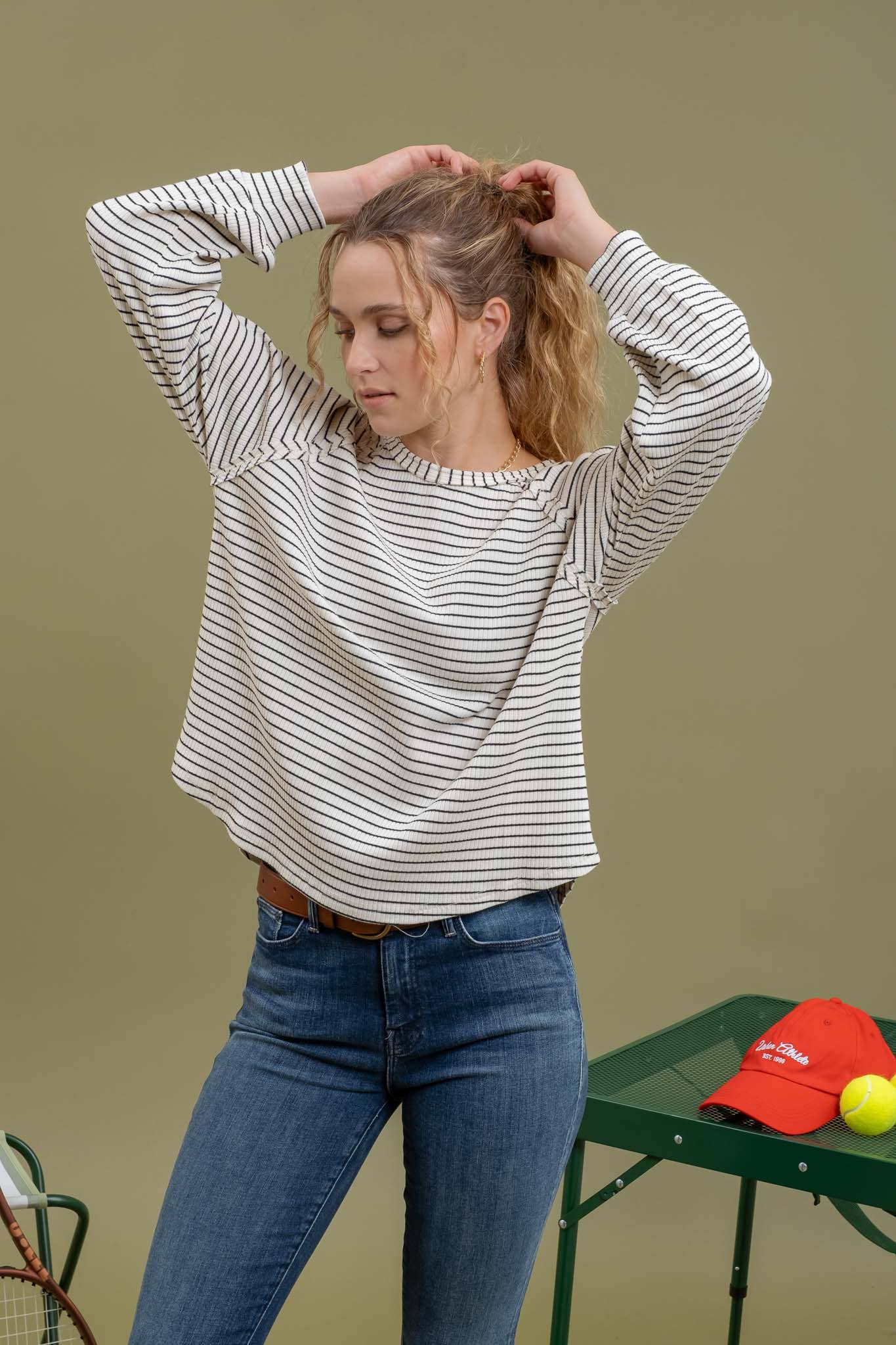 STRIPED RAGLAN SLEEVE KNIT TOP