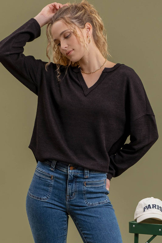 SOLID NOTCH NECK KNIT TOP