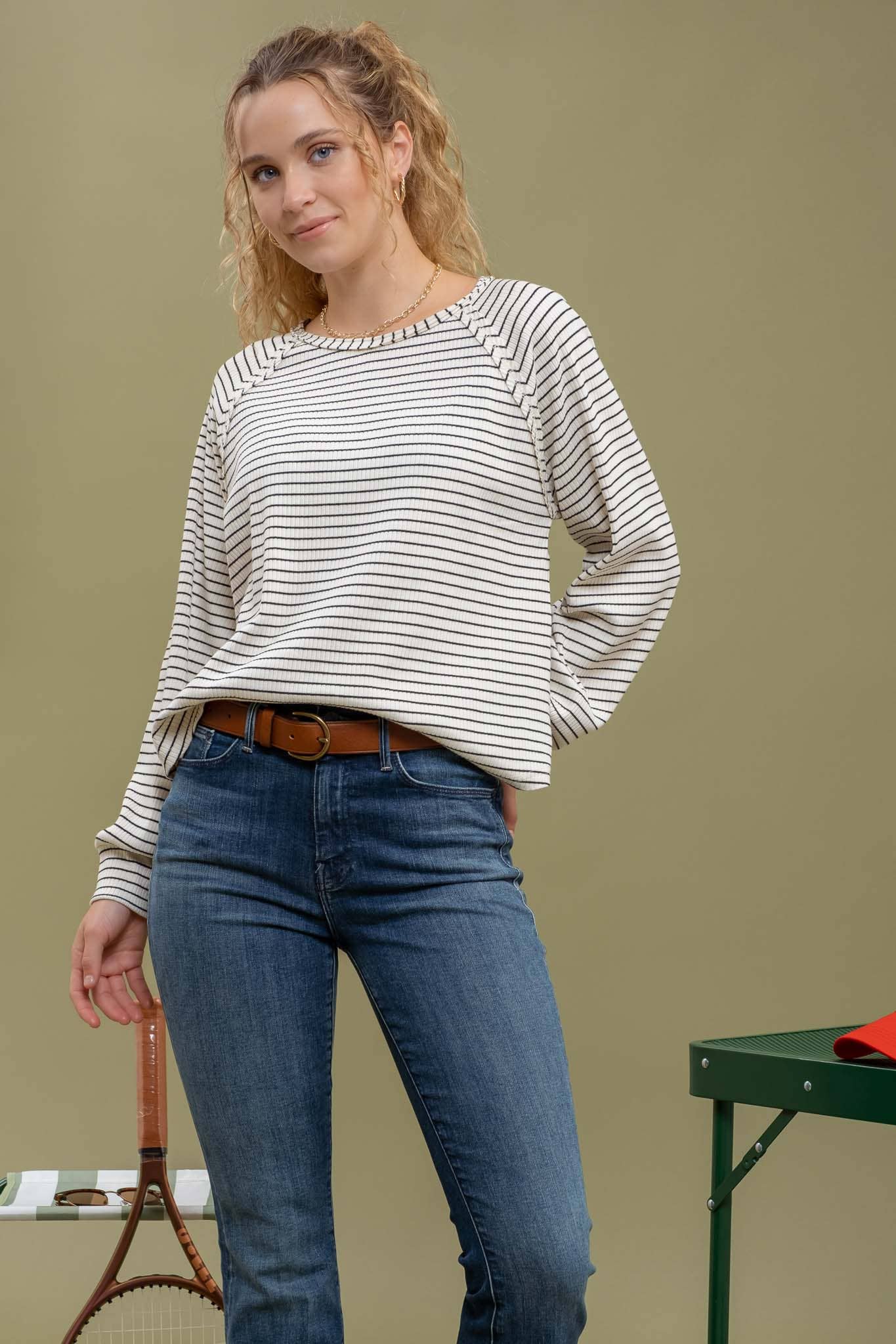 STRIPED RAGLAN SLEEVE KNIT TOP